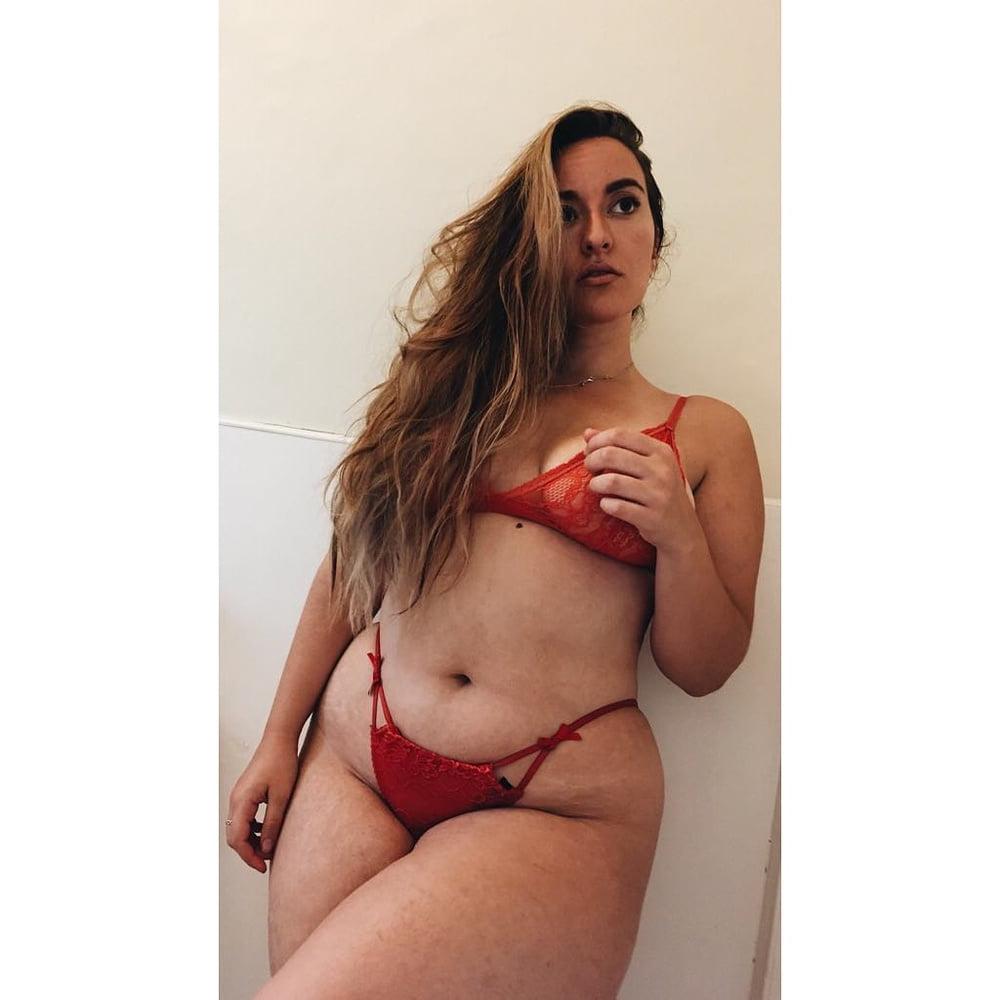 25P Curvy Blonde
