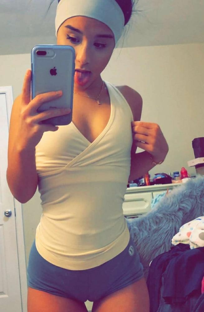 12P Janas Kinky Girls Next Door 120