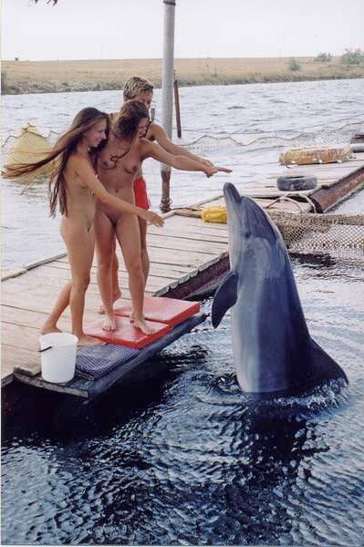 25P Public Nudity 116