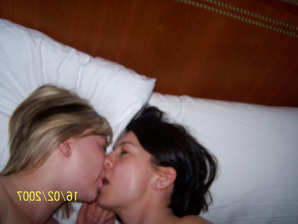 17P Bisexual young MILF