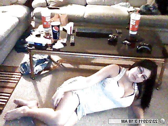 25P Pics of that slut on the video I uploaded