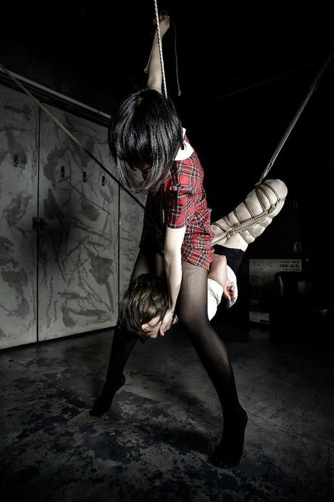 25P Shibari art 1
