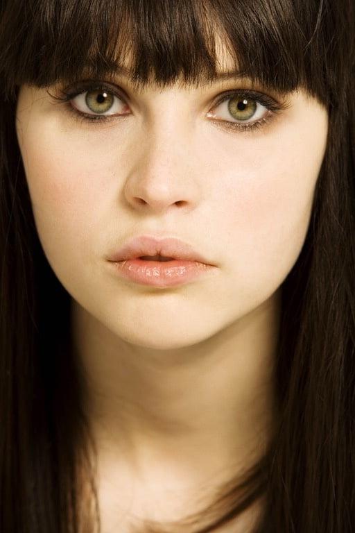 11P Season 1 - Favorite Girls