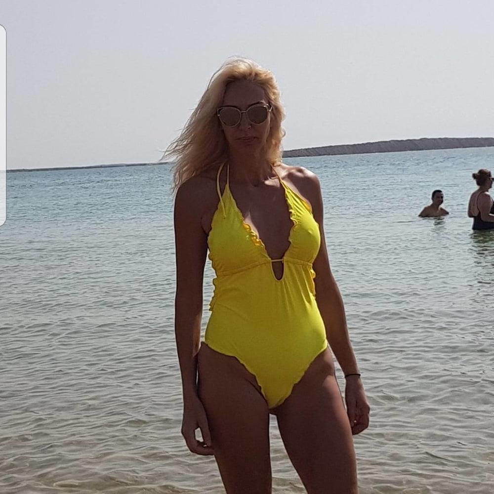 25P Sex Graving Milfs 8 - LL96