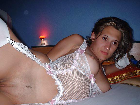 25P ARABIAN WIFE