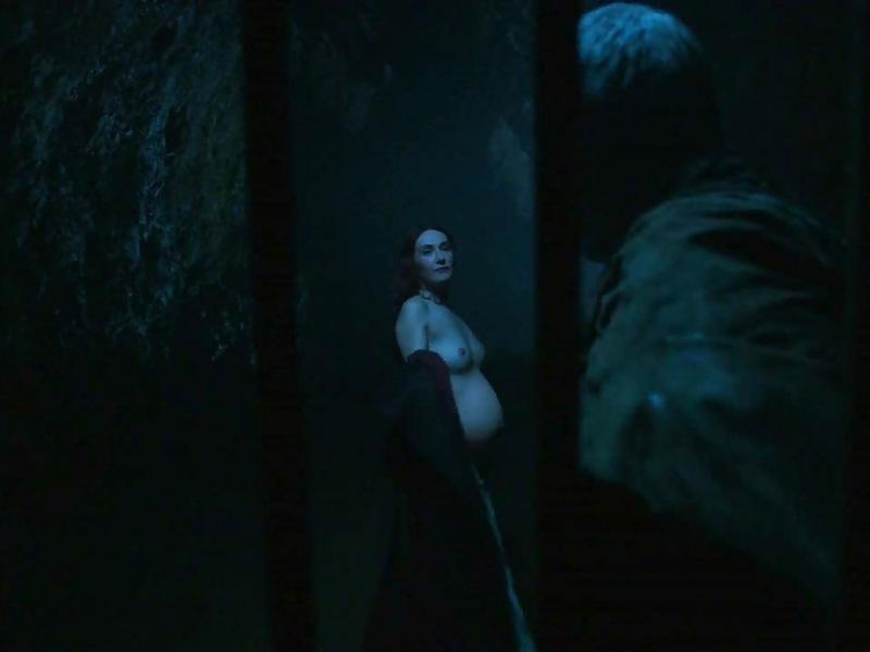 10P Carice van Houten Topless and Giving Birth