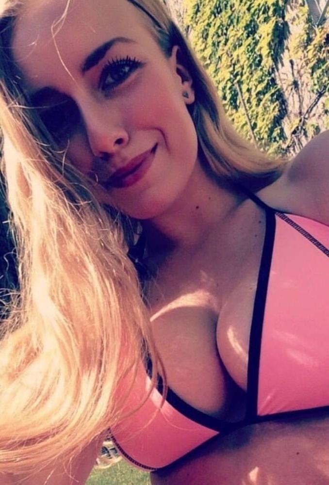 19P Hot Girls