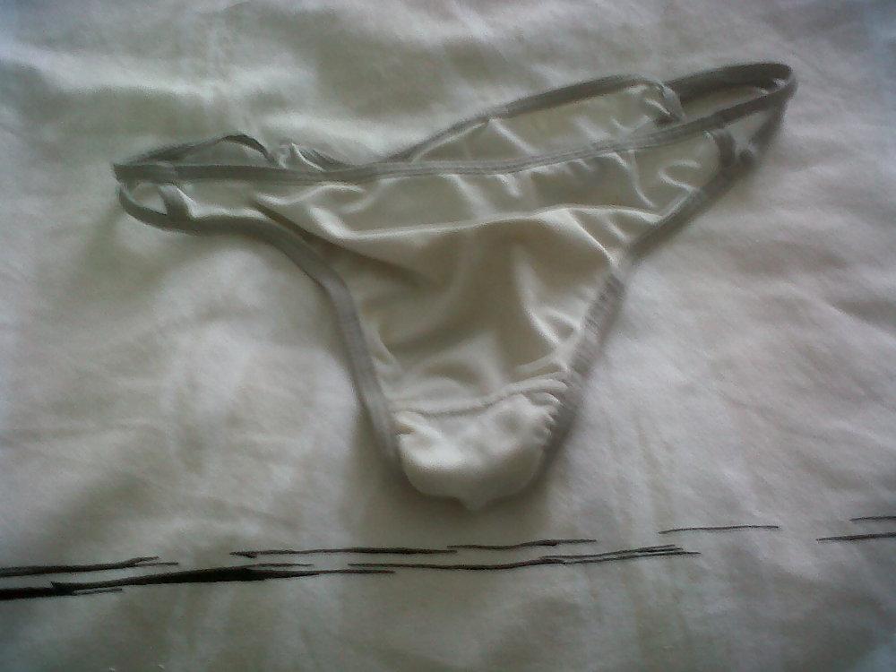4P Un petit string blanc  - white thong