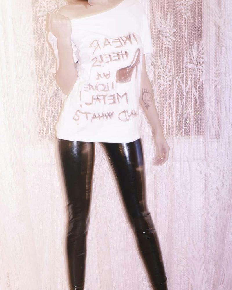 25P Latex Girls 3