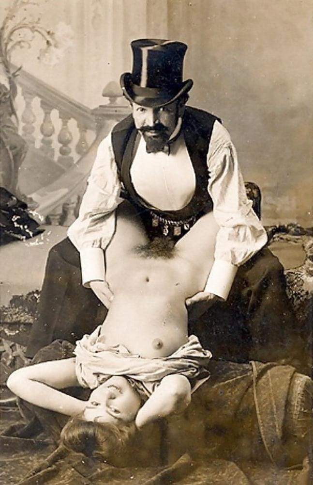 19P Erotic Art 83