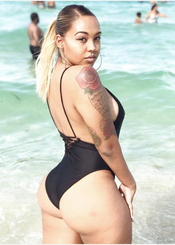 25P Slim thick girls #21