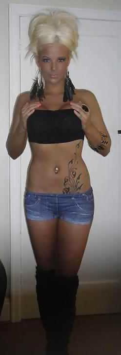 9P Kasey the Bimbo