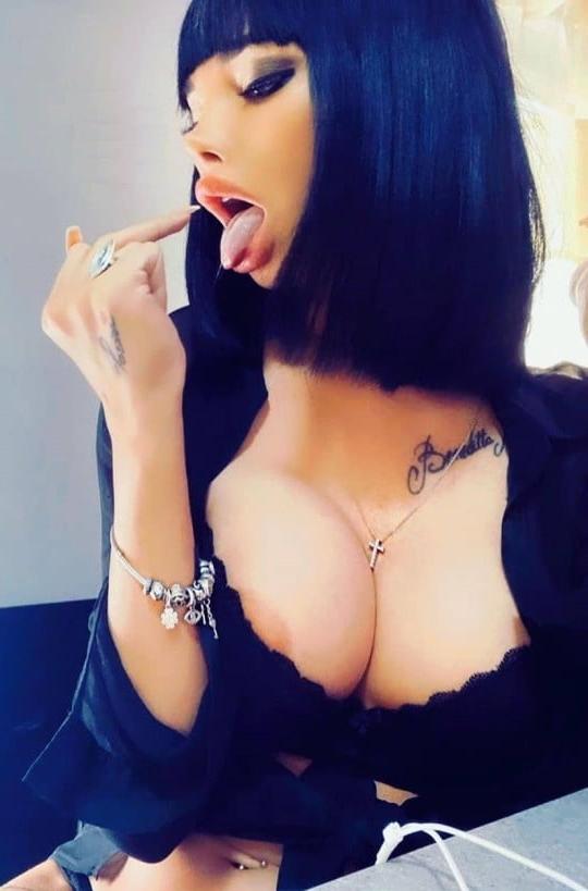 25P MY BIMBO OBSESSION (44)