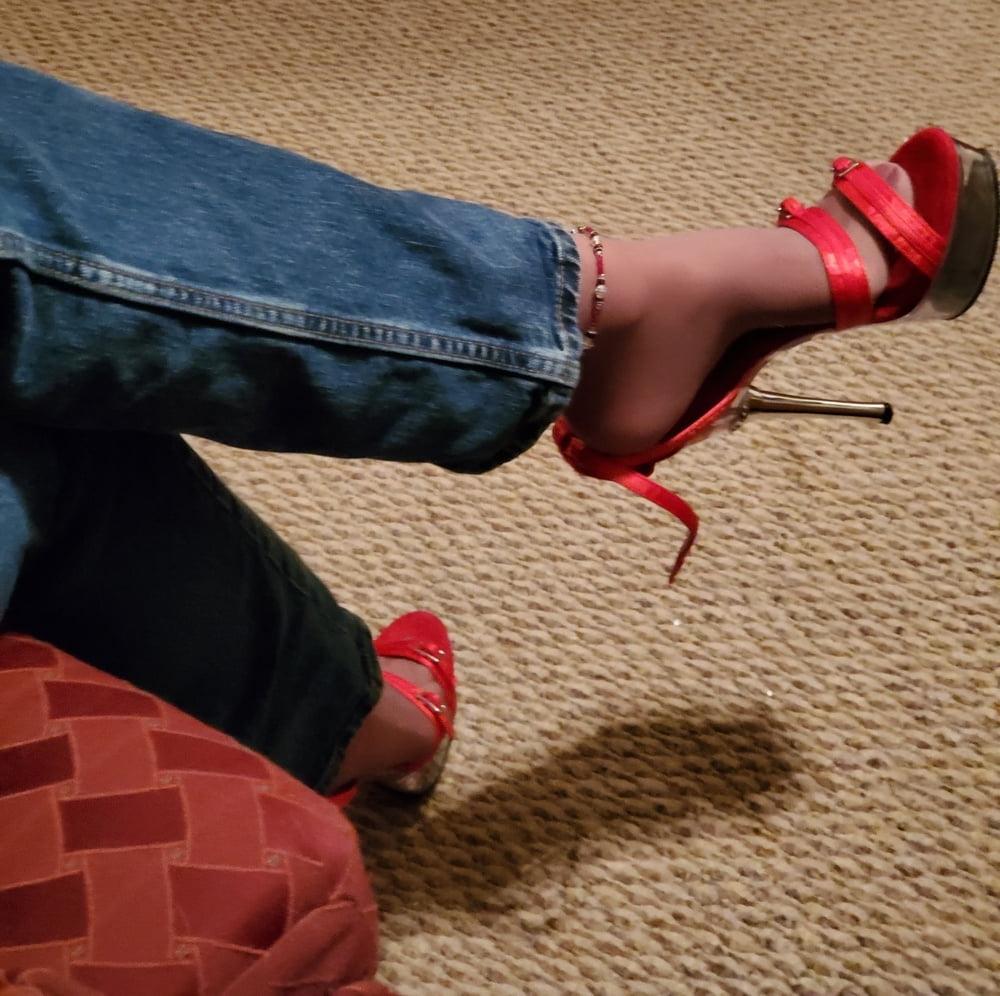 25P Hubby's pantyhose birthday presents