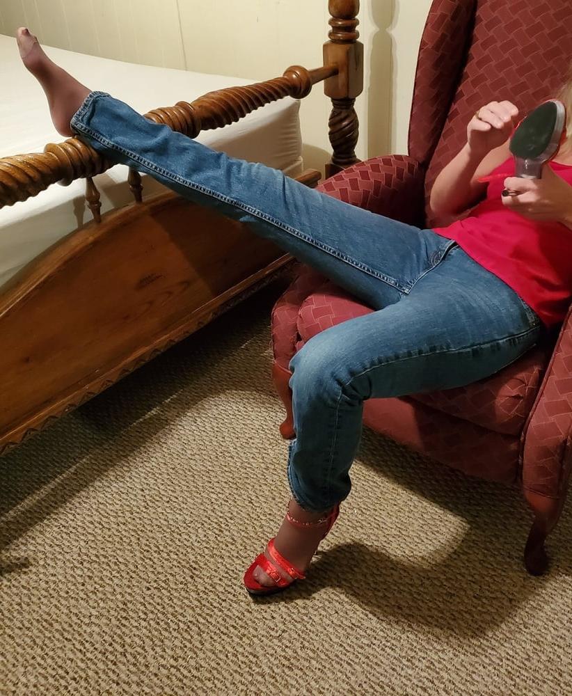 25P Hubby's pantyhose birthday presents