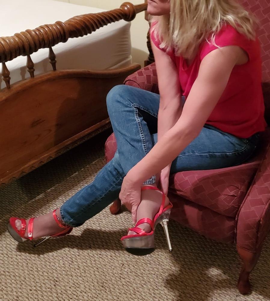 25P Hubby's pantyhose birthday presents