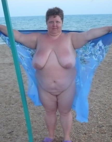 25P Hoodyman SSBBW 281 : More fat pis exposed 2020!