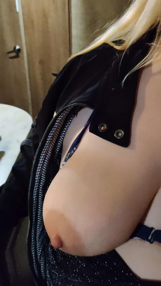 15P JENNA 44 Y CURVY MATURE WHORE MOM FROM OKLAHOMA USA