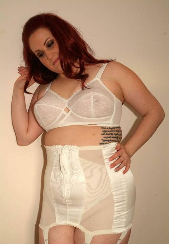 25P Big Girls in Girdles 8
