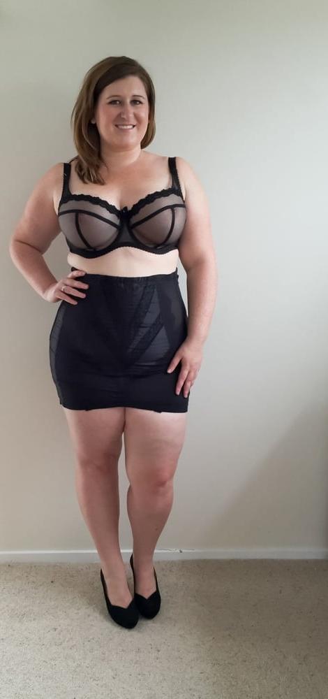 25P Big Girls in Girdles 8
