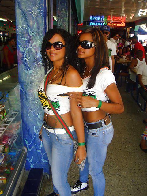 25P Queens in Jeans CLXIII