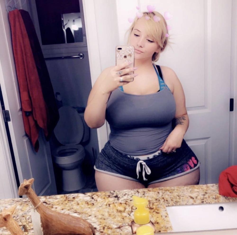 23P Nice curvy blond amateur 6