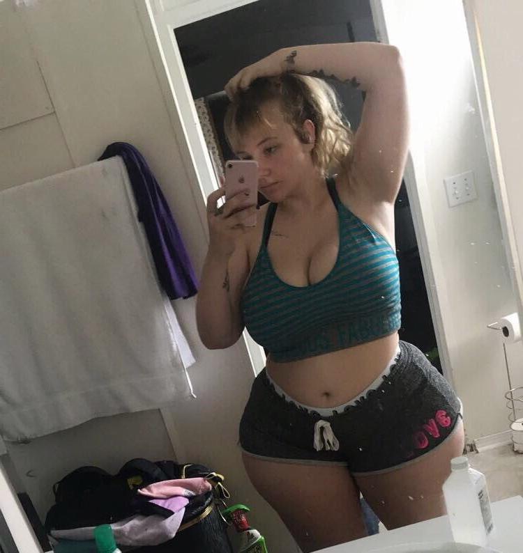 23P Nice curvy blond amateur 6