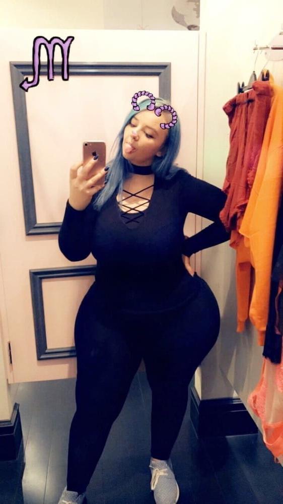 23P Nice curvy blond amateur 6