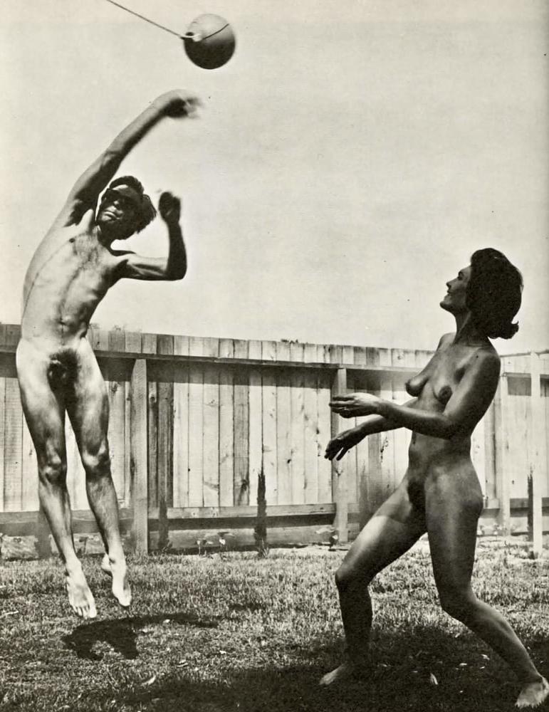 25P Naked Vintage Girls 51