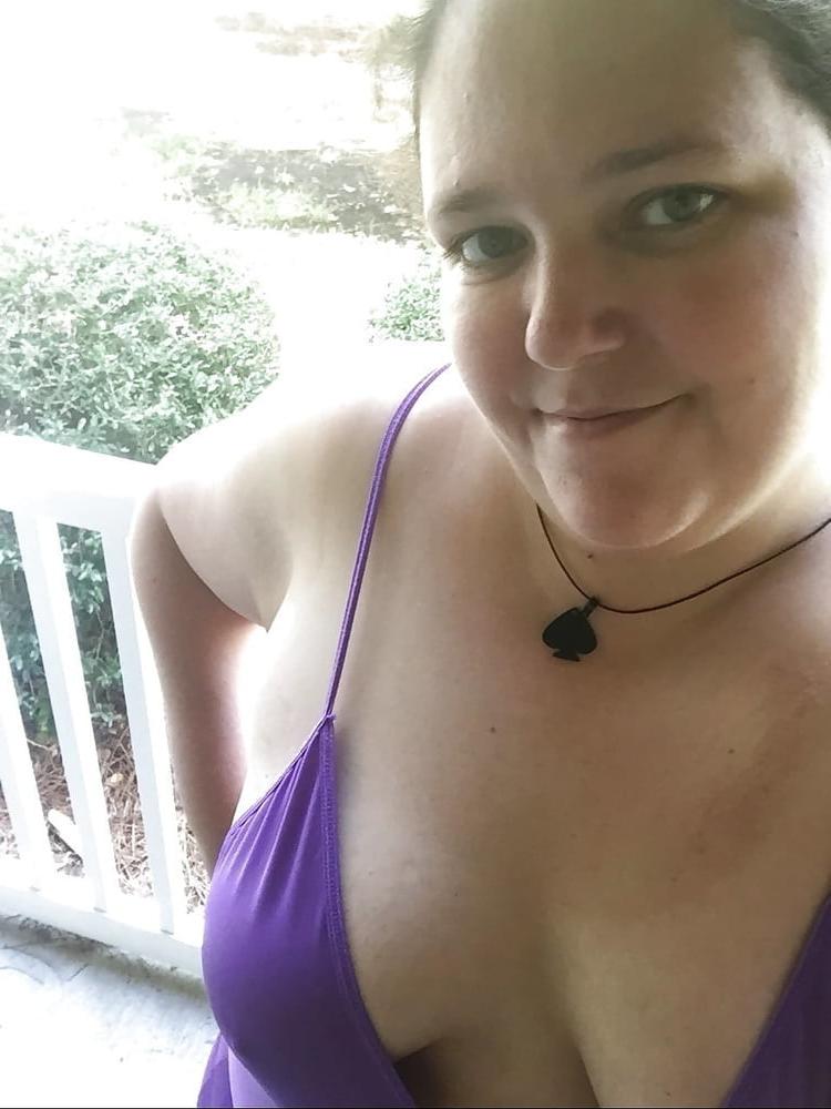 25P Fat sow  Marie wants to be humiliated