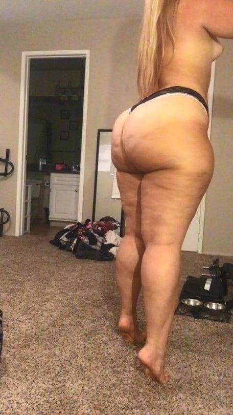 25P Nice curvy blond amateur 6