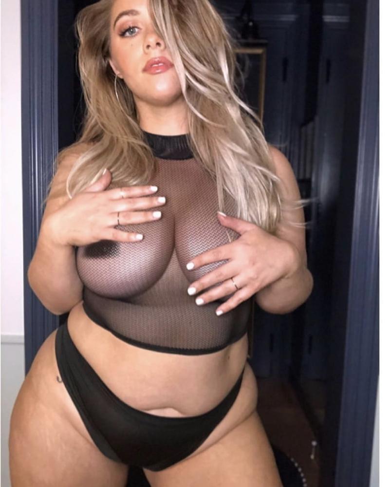 25P Nice curvy blond amateur 4