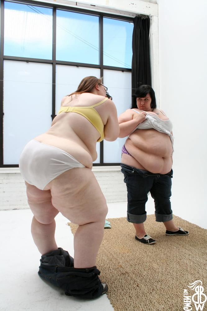 25P Hoodyman ssbbw 275 : More fat pigs exposed 2020.
