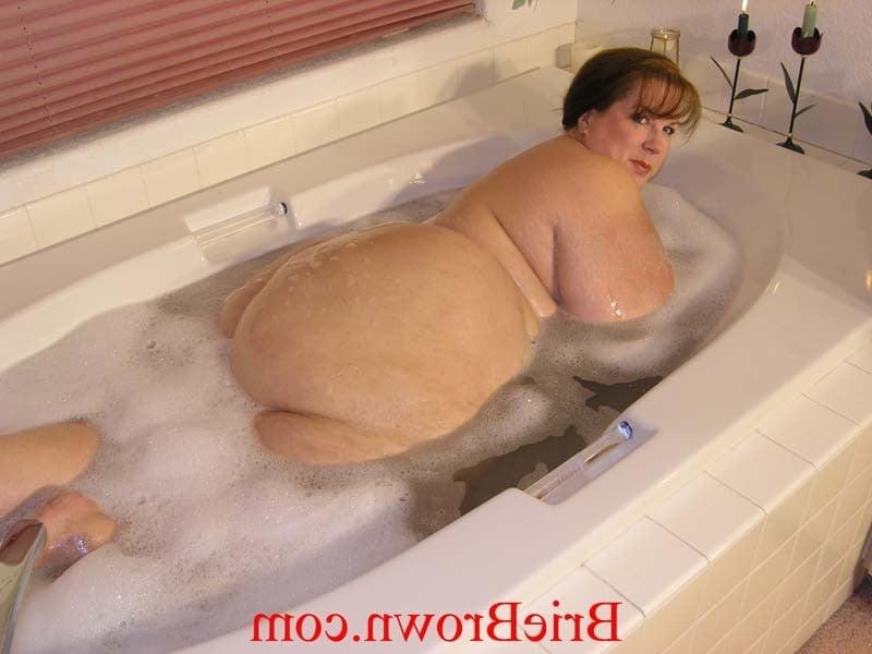 25P Hoodyman ssbbw 275 : More fat pigs exposed 2020.