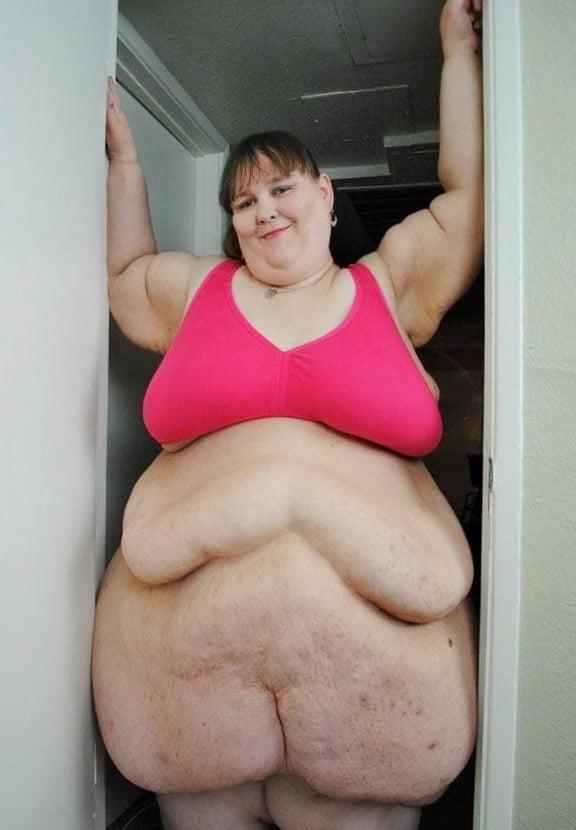 18P Fat Bodies In Tight Spaces - SSBBW Stuck 2