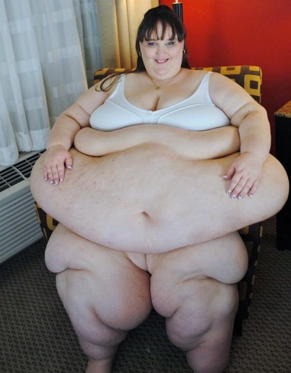 18P Fat Bodies In Tight Spaces - SSBBW Stuck 2