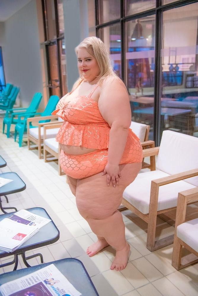 25P Hoodyman ssbbw 274 : Fat pigs exposed 2020.