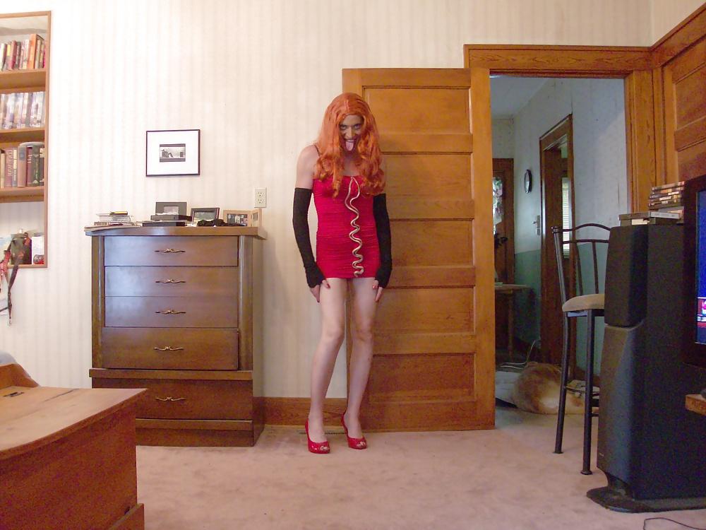 10P Aubrey red head.
