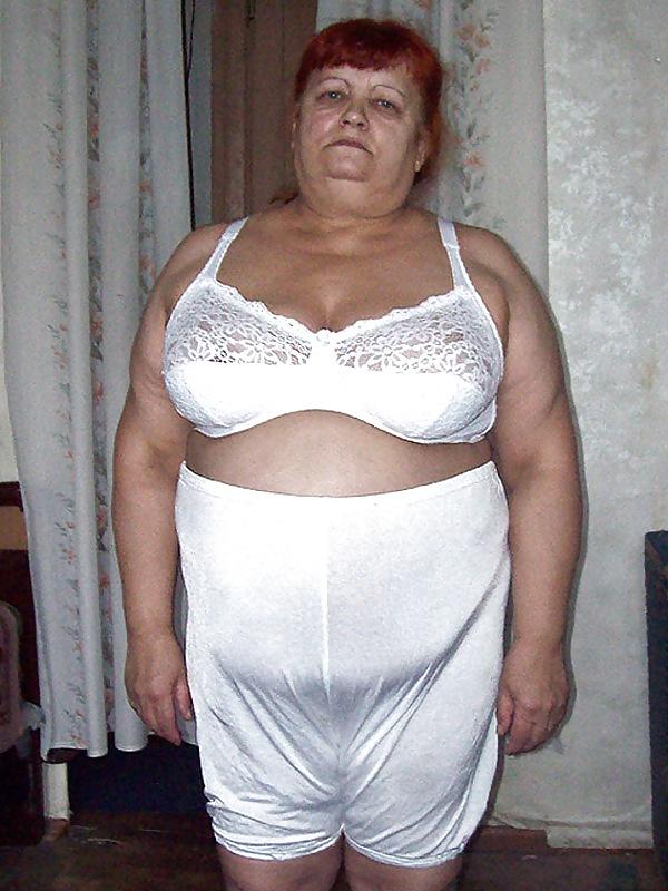 20P Fat in panties 3