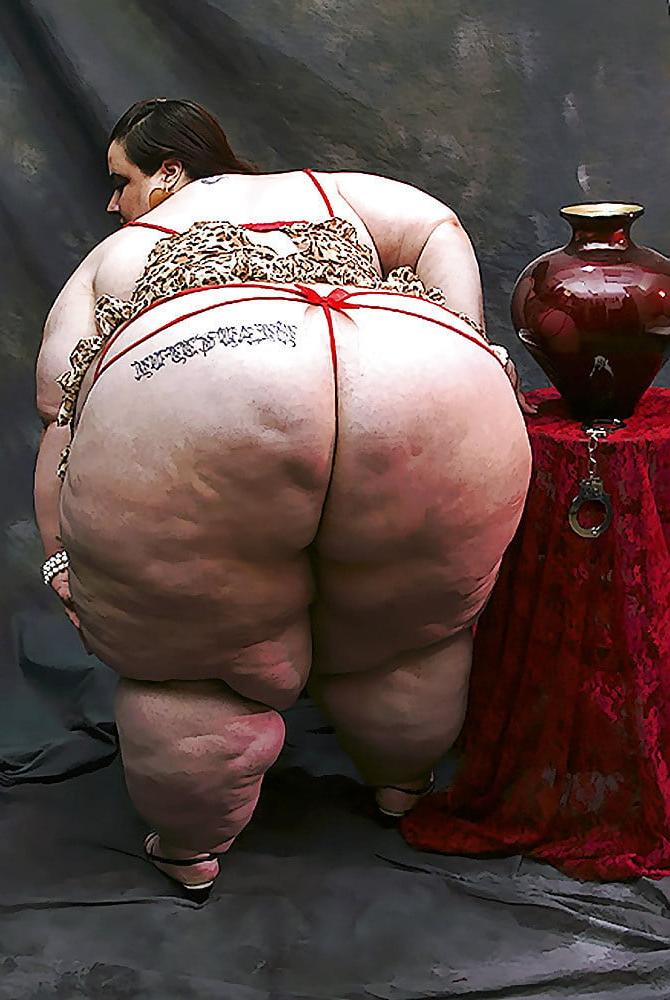 25P Hoodyman SSBBW 273 : More fat pigs exposed !