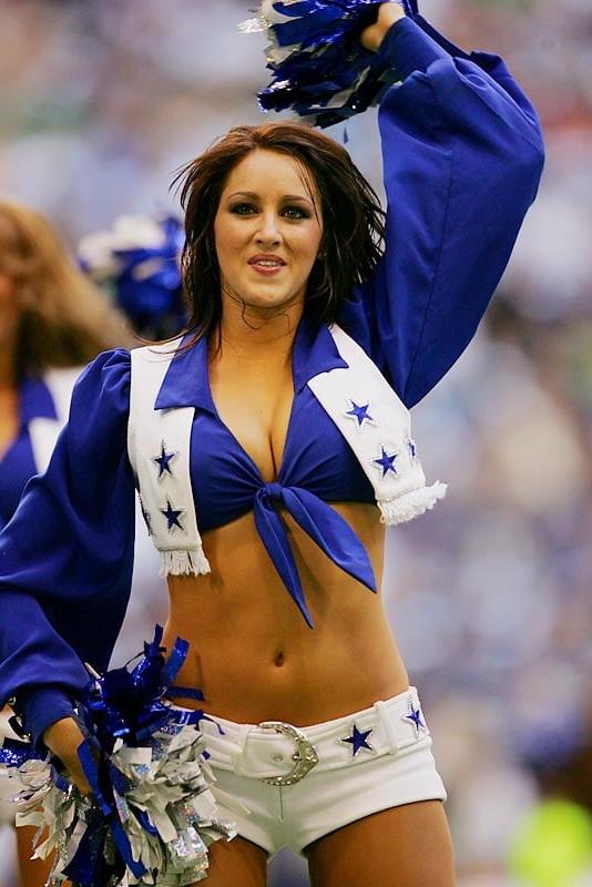 25P 100 Sexy Cheerleaders