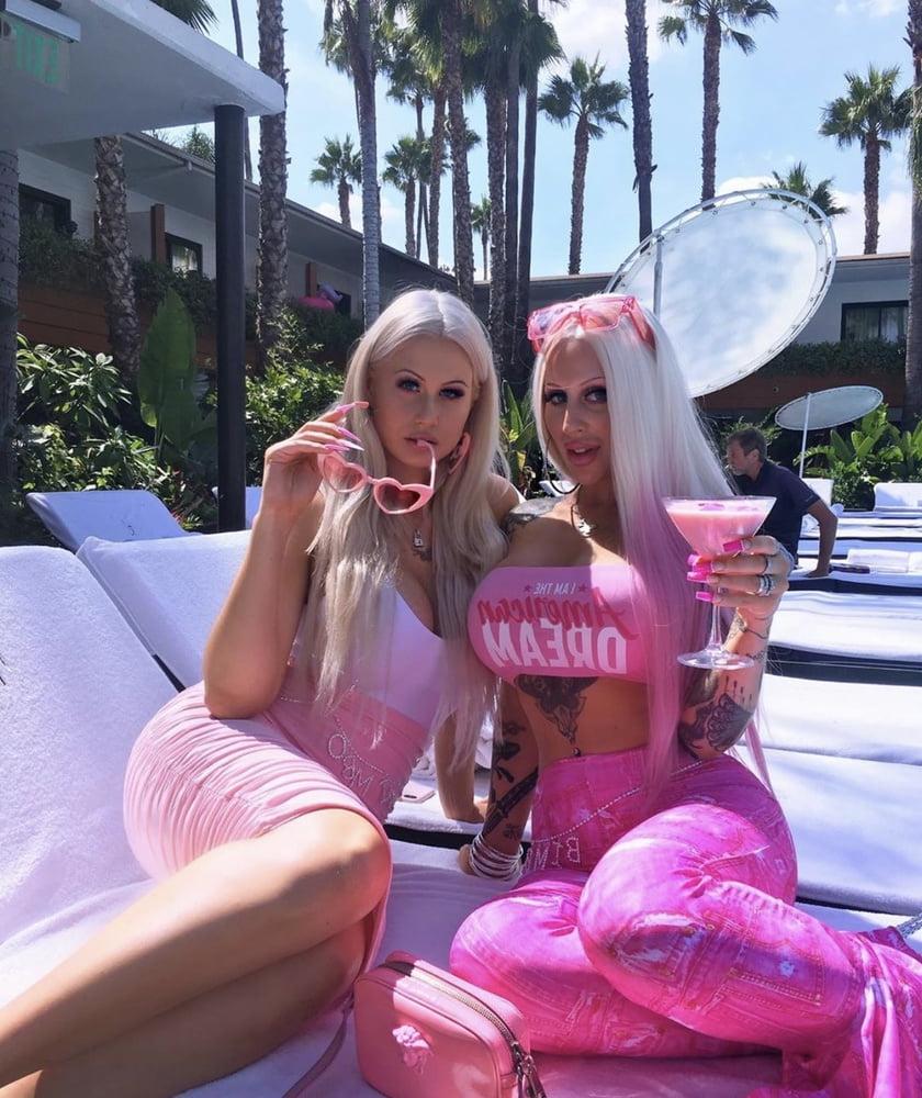 25P MY BIMBO OBSESSION (42)