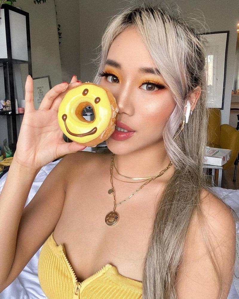25P Asian Girls
