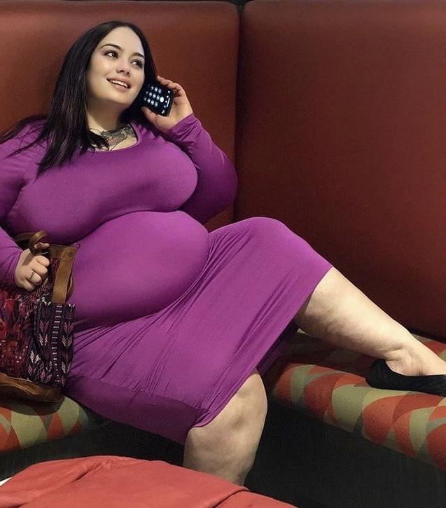 25P Fat Chicks With Deceptively Thin Faces 6