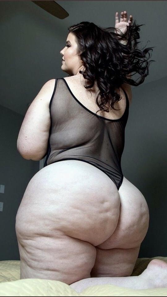 25P Fat Chicks With Deceptively Thin Faces 6