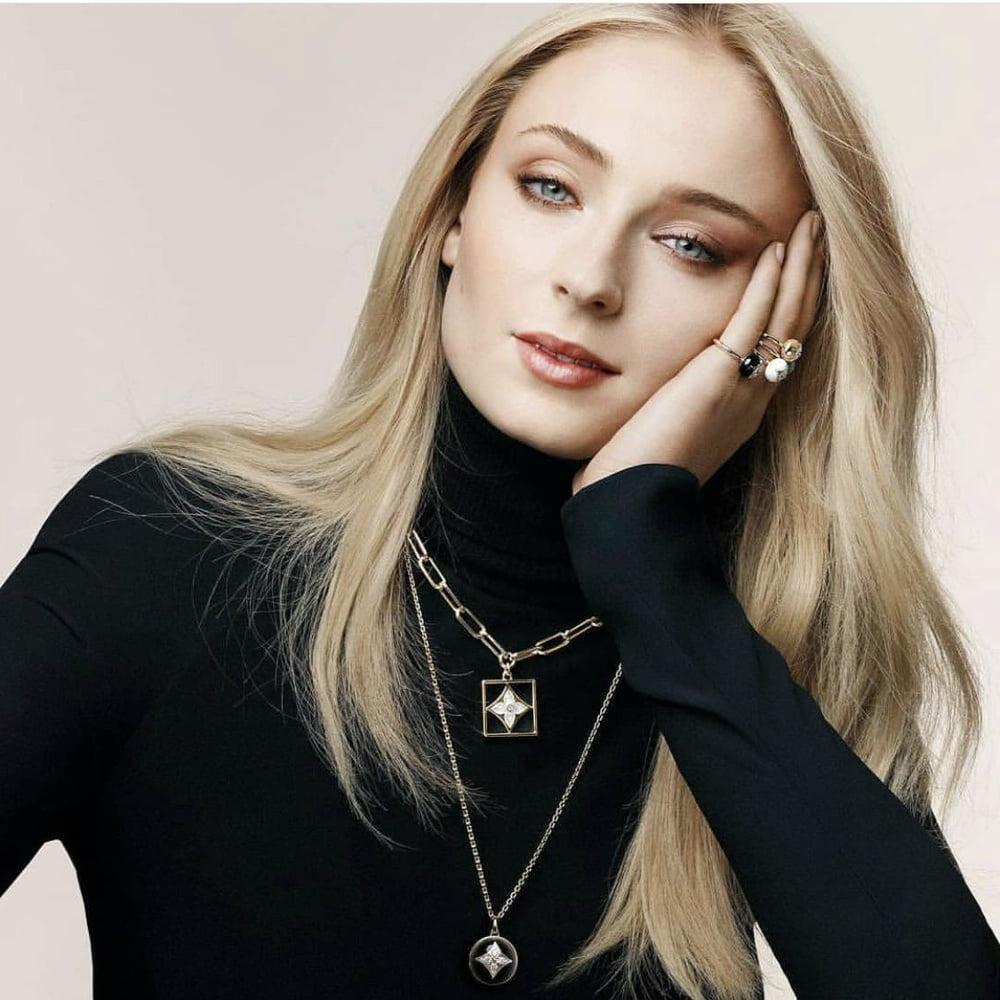 25P 24th Birthday Sophie Turner!!!