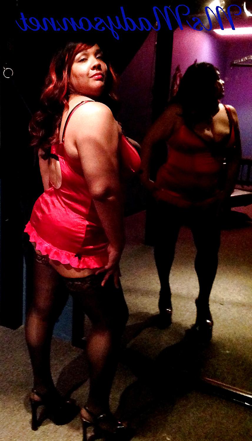 8P Mistress at work