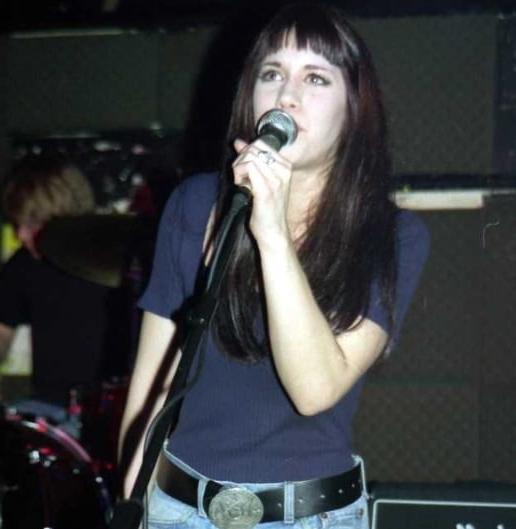 9P Caroline Catz wearing Levi's shorts and  jeans