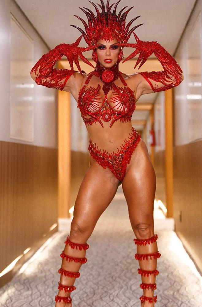 25P SDRUWS2 - BRAZILIAN SUBCELEBRITIES SELF EXPOSED