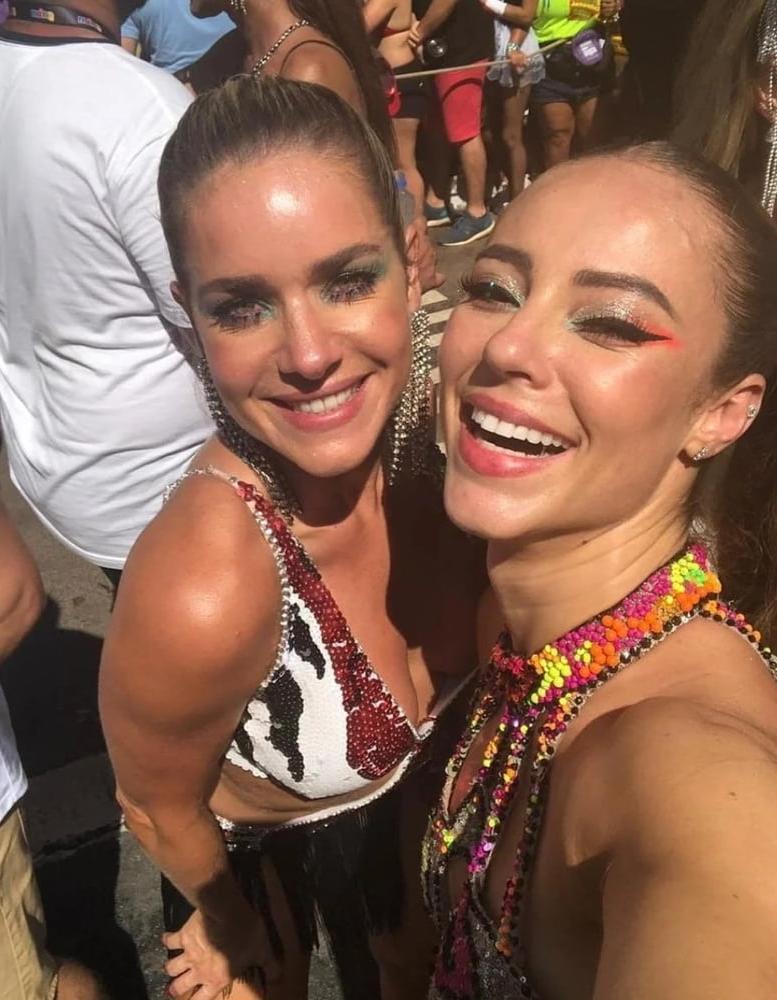 25P SDRUWS2 - BRAZILIAN SUBCELEBRITIES SELF EXPOSED